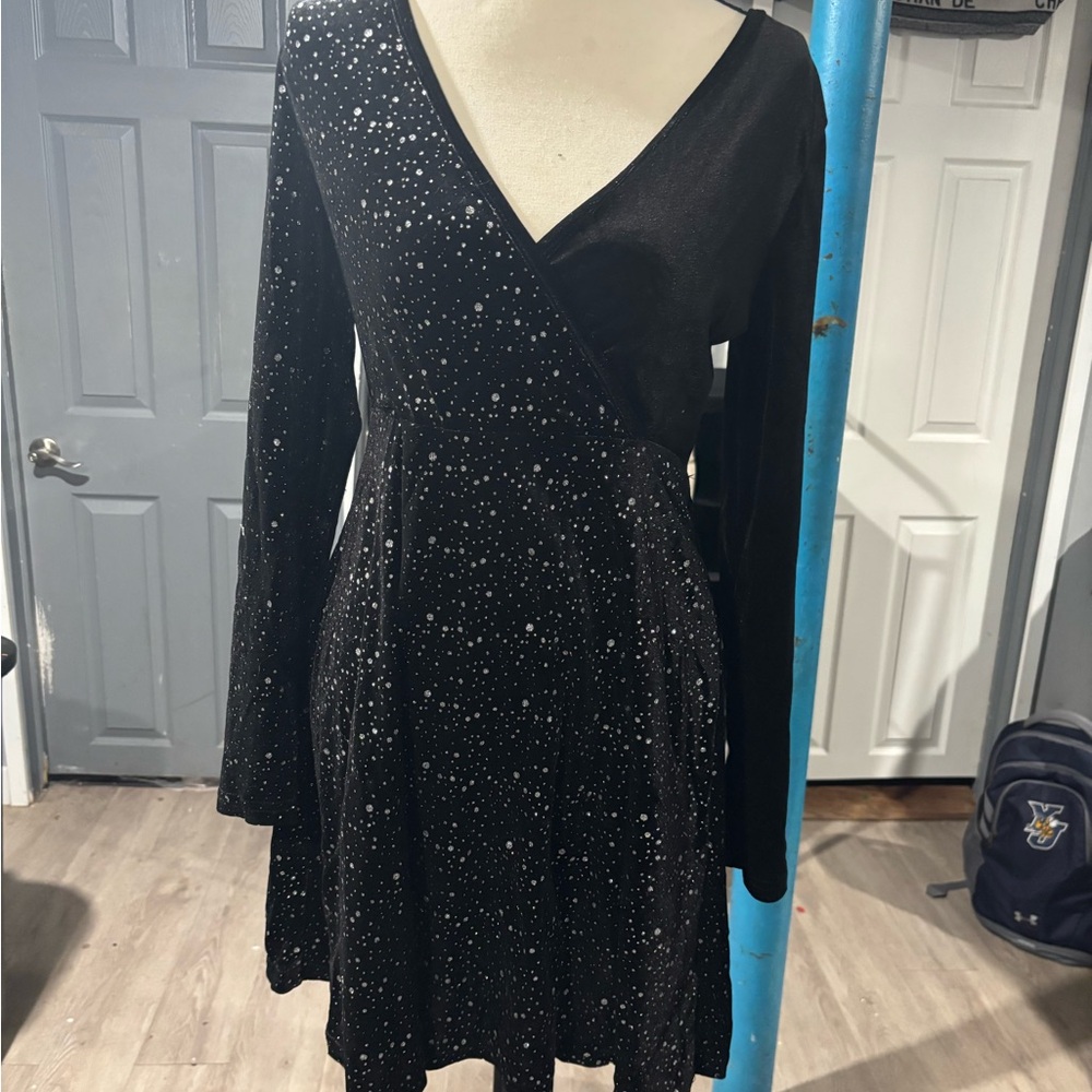 NWOT Elegant Black Sparkle Dress